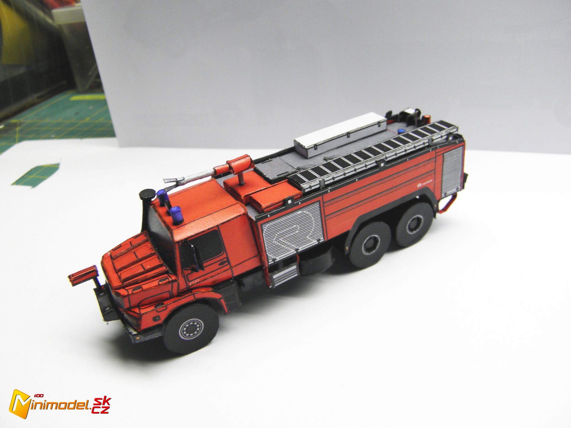 MR52 ZETROS 6x6 ROSENBAUER - Minimodel Web